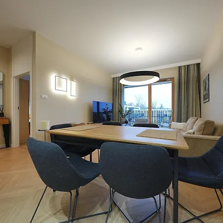 Nowe Kolibki By Comfort アパート